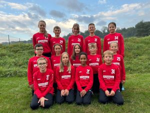 Neue Trikots und Trainingsanzüge.